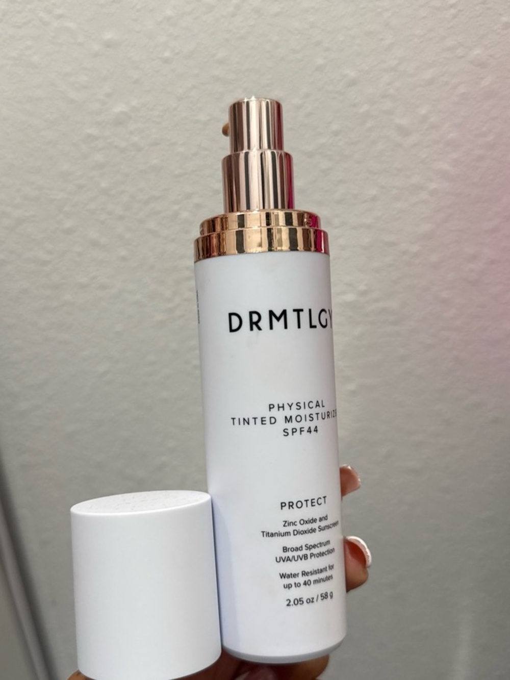 Physical Tinted Moisturizer SPF44 - White